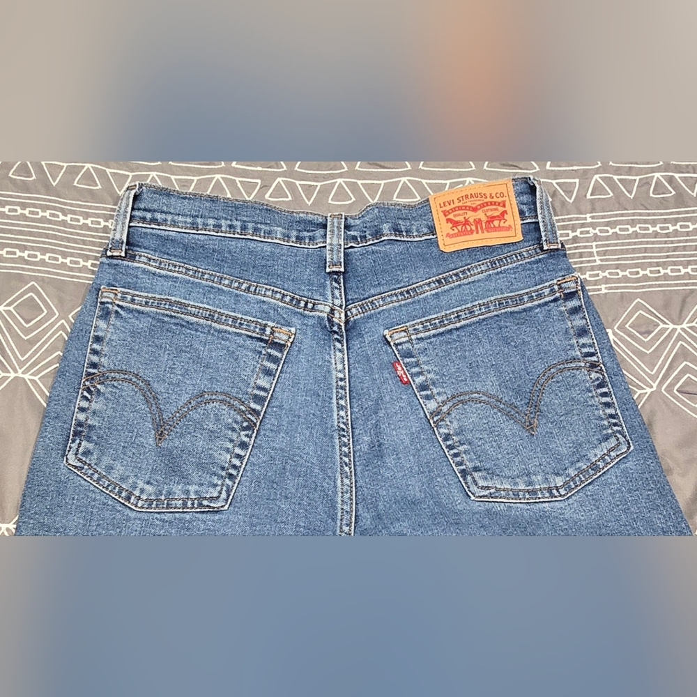 Levis Wedgie Straight High Waisted Jeans Size 29 - Picture 4 of 8